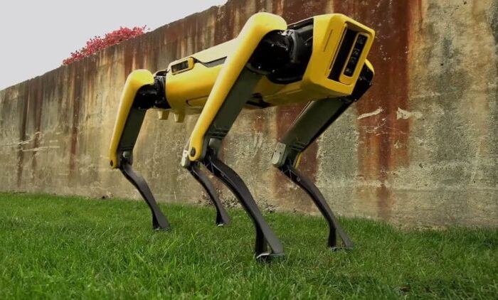 #видео дня | Boston Dynamics представила своего нового робота