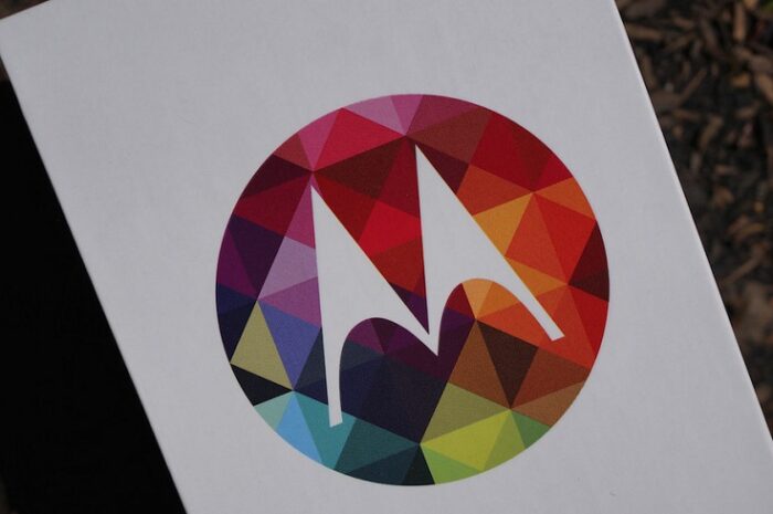 Видео дня: смартфон Moto X 2017 с SoC Snapdragon 660, аккумулятором ёмкостью 3800 мА·ч и стеклом с тыльной стороны