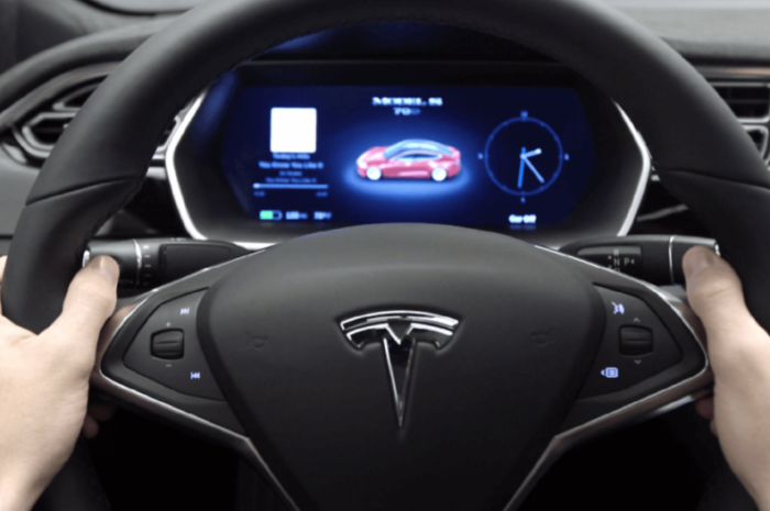 Владельцев Tesla ждут новые «пасхалки»
