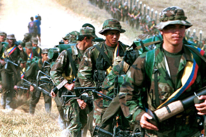 Власти Колумбии заключили мир с повстанцами — Глава FARC попросил прощения у жертв войны