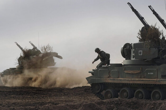 Военкор показал применение РСЗО HIMARS по позициям российских войск