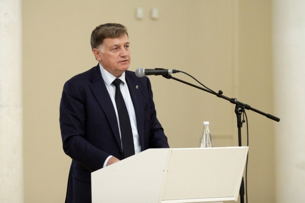 Вячеслав Макаров остался спикером петербургского ЗакСа — Его рекомендовал Полтавченко