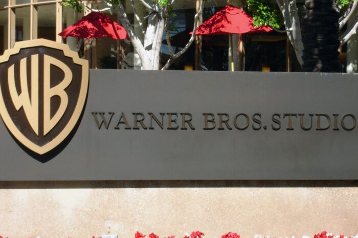 Warner Bros. надеятся на онлайн-аудиторию