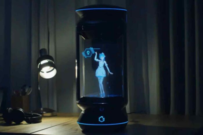 Японцы завели себе «подругу в колбе» вместо Google Home и Amazon Echo