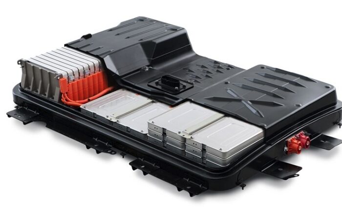 Японские гиганты создадут твердотельные аккумуляторы для электромобилей"