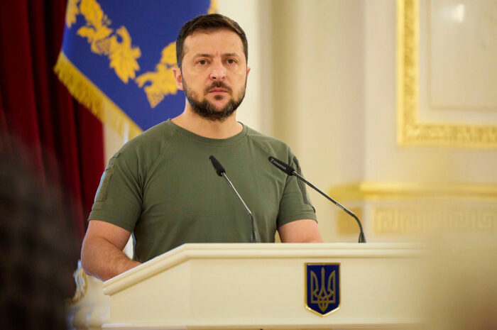 Зеленский призвал к выводу ВС РФ с Украины на Рождество